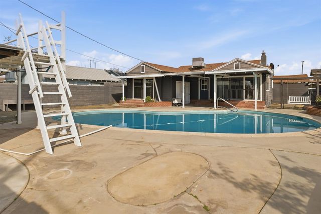 2841 C Street, Selma, CA 93662