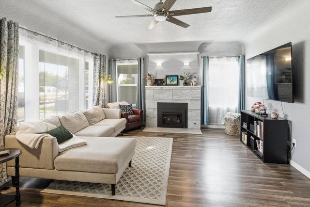 2841 C Street, Selma, CA 93662