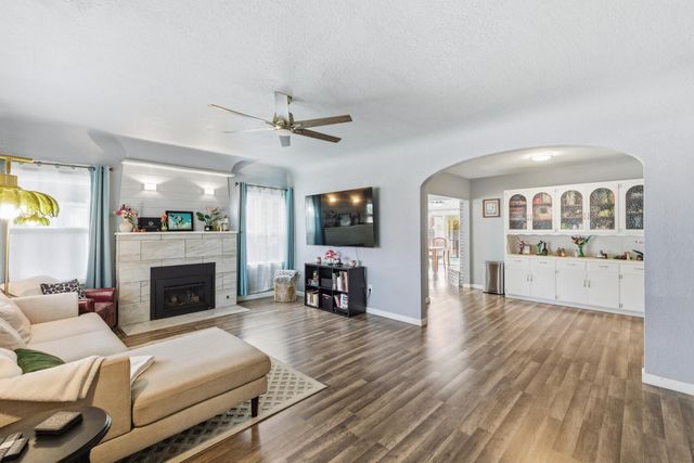 2841 C Street, Selma, CA 93662