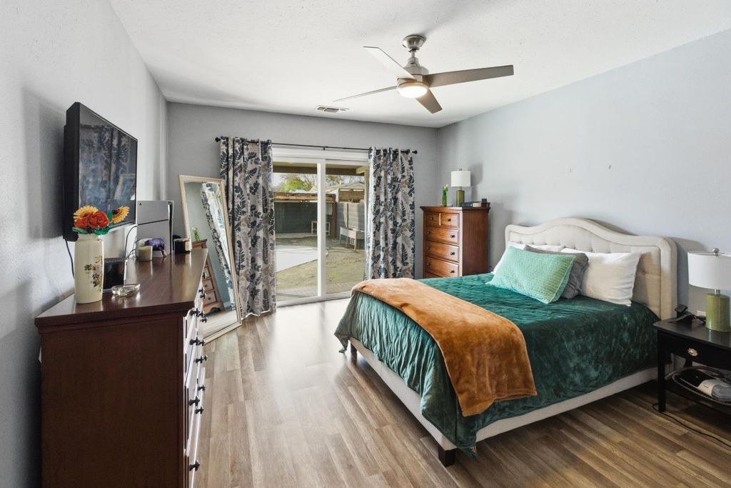 Image 13 of property listing at 2841 C Street, Selma, CA 93662