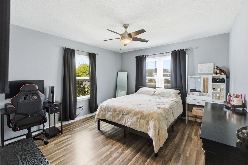 Image 15 of property listing at 2841 C Street, Selma, CA 93662