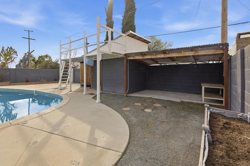 Image 23 of property listing at 2841 C Street, Selma, CA 93662