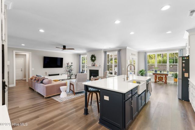 278 Man O War Lane, Hampstead, NC 28443