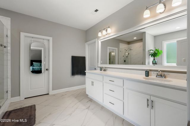 278 Man O War Lane, Hampstead, NC 28443