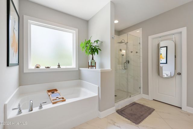 278 Man O War Lane, Hampstead, NC 28443