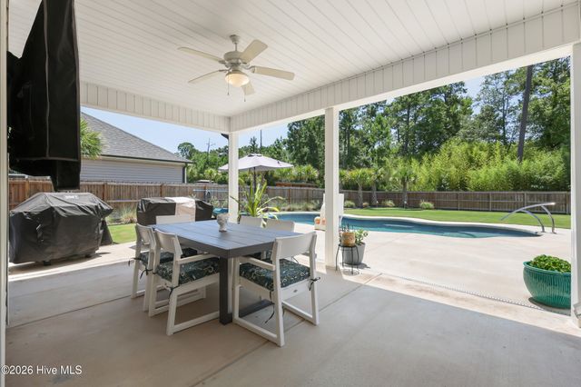 278 Man O War Lane, Hampstead, NC 28443