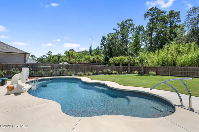 278 Man O War Lane, Hampstead, NC 28443
