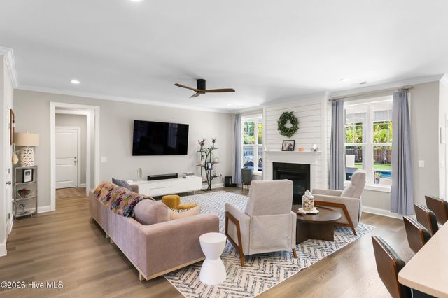 278 Man O War Lane, Hampstead, NC 28443