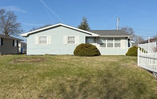 2406 11th Street, Silvis, IL 61282