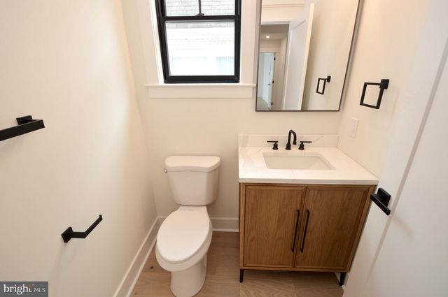 331 W 16TH AVE, Wildwood, NJ 08260