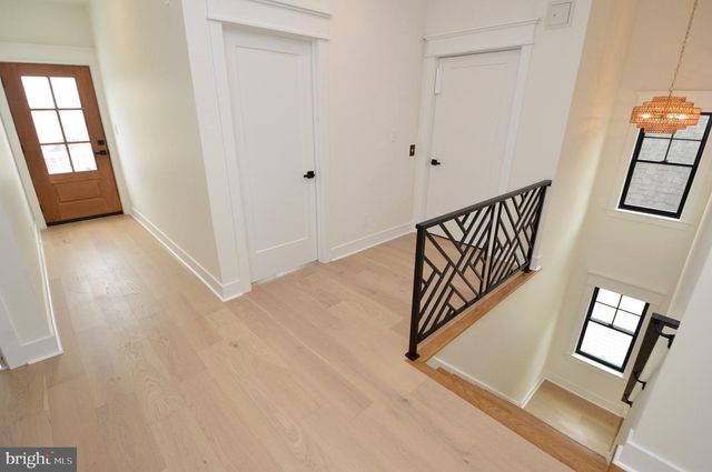 331 W 16TH AVE, Wildwood, NJ 08260