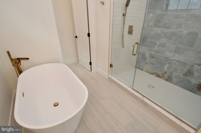 331 W 16TH AVE, Wildwood, NJ 08260