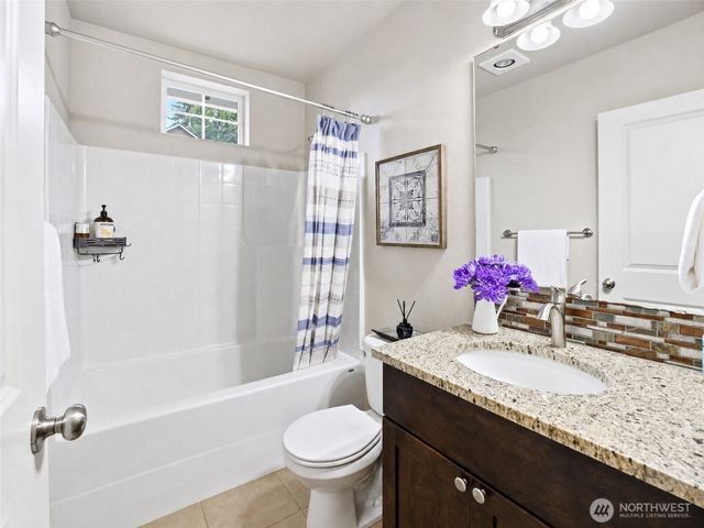 21002 61st Avenue W, Lynnwood, WA 98036
