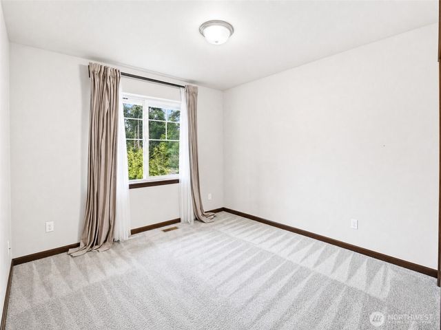 21002 61st Avenue W, Lynnwood, WA 98036