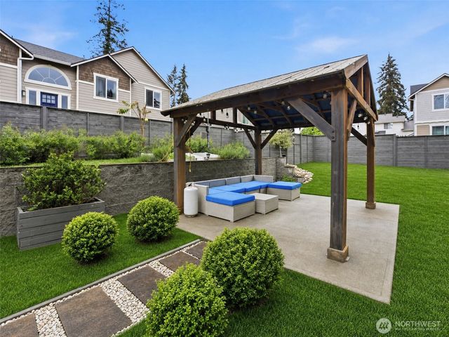 21002 61st Avenue W, Lynnwood, WA 98036
