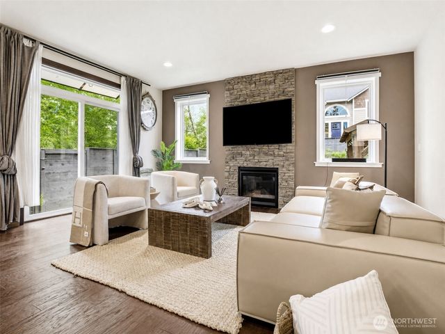 21002 61st Avenue W, Lynnwood, WA 98036