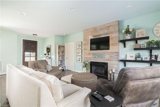 6500 Phillippi Road, Liberty, NC 27298