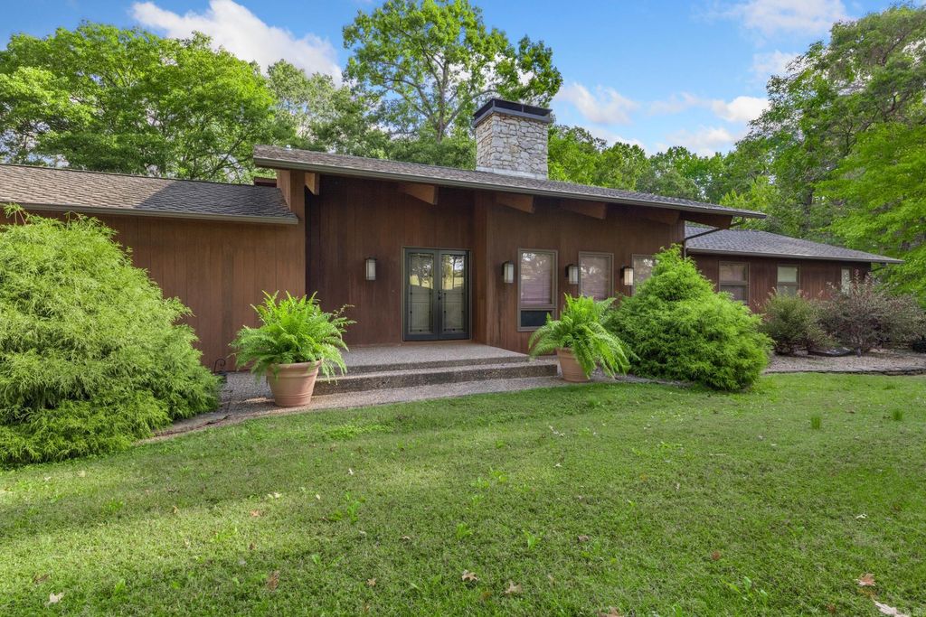 4087 N Hwy 7 Street, Harrison, AR 72601