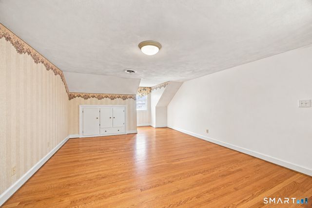16 Oakhurst Road, Simsbury, CT 06070