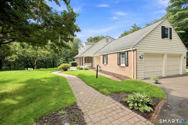 16 Oakhurst Road, Simsbury, CT 06070