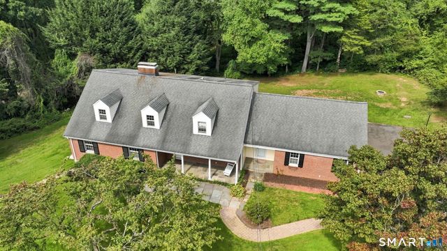 16 Oakhurst Road, Simsbury, CT 06070