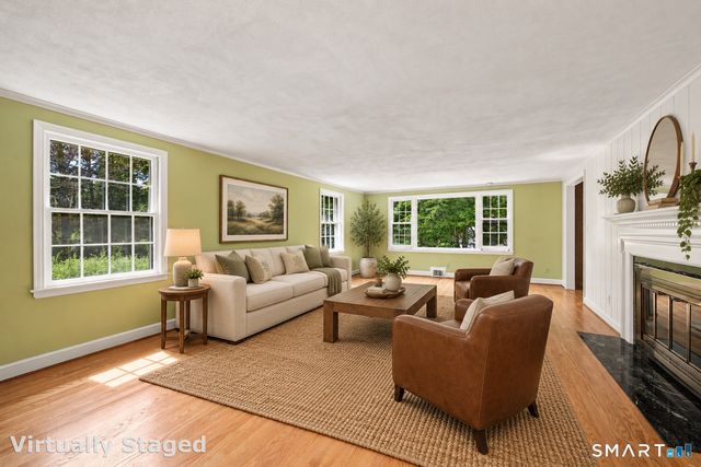 16 Oakhurst Road, Simsbury, CT 06070