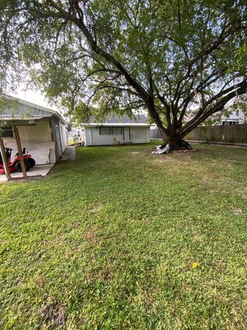 112 S Texas St, Deridder, LA 70634