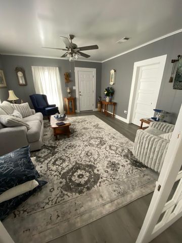 112 S Texas St, Deridder, LA 70634