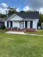 112 S Texas St, Deridder, LA 70634