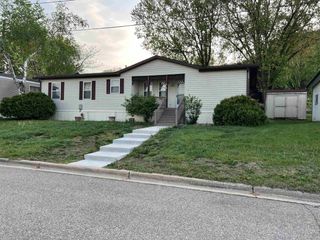 1400 Vetrans Drive #11, Richland Center, WI 53581