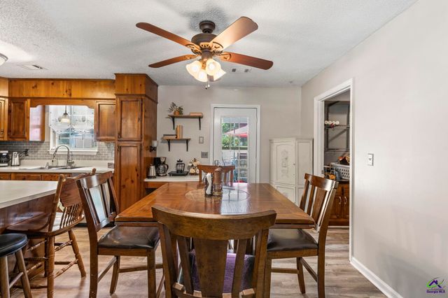 305 N Lake Drive, Perry, GA 31069