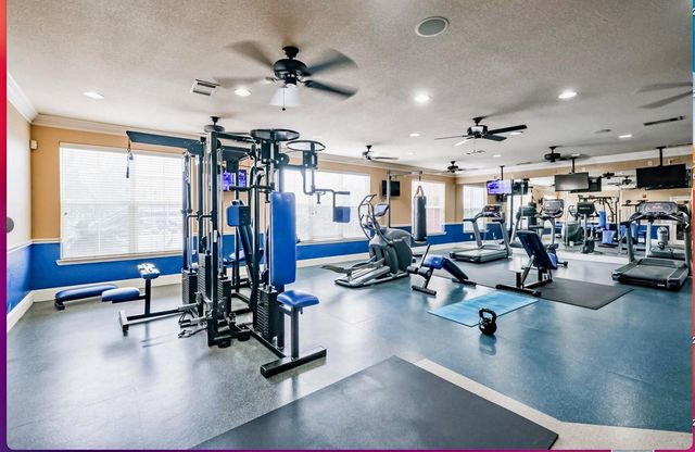 1711 Old Spanish Trail 218, Houston, TX 77054