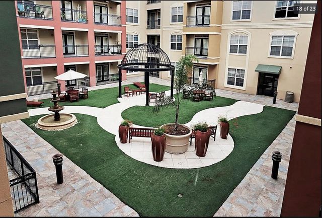 1711 Old Spanish Trail 218, Houston, TX 77054