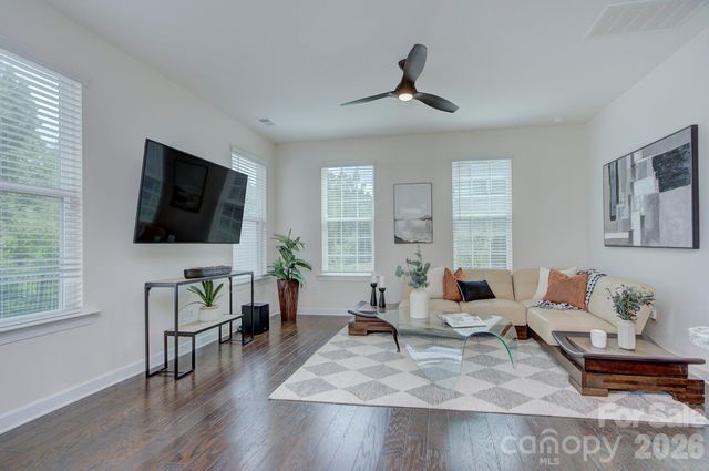 9257 Glenburn Lane, Charlotte, NC 28278