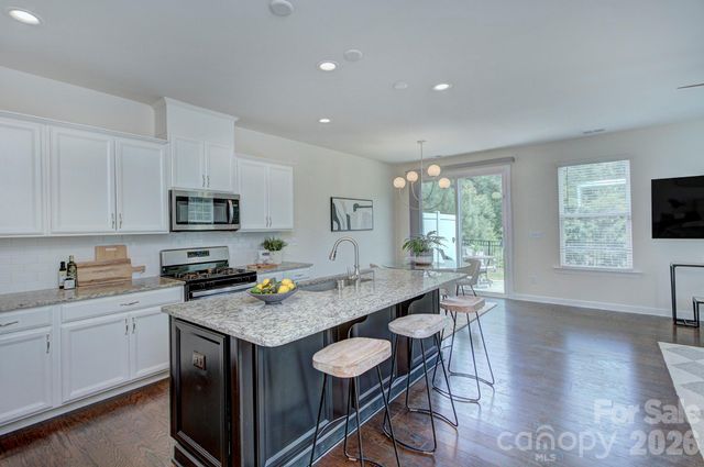 9257 Glenburn Lane, Charlotte, NC 28278
