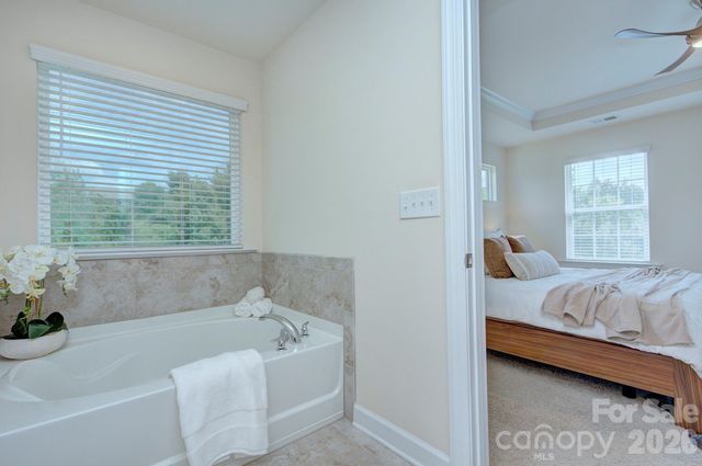 9257 Glenburn Lane, Charlotte, NC 28278