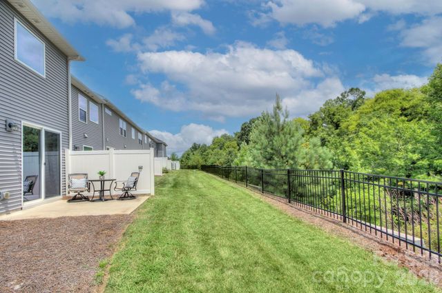 9257 Glenburn Lane, Charlotte, NC 28278