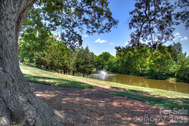 9257 Glenburn Lane, Charlotte, NC 28278