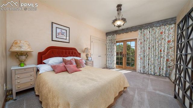 4896 Stonehill Road, Colorado Springs, CO 80918