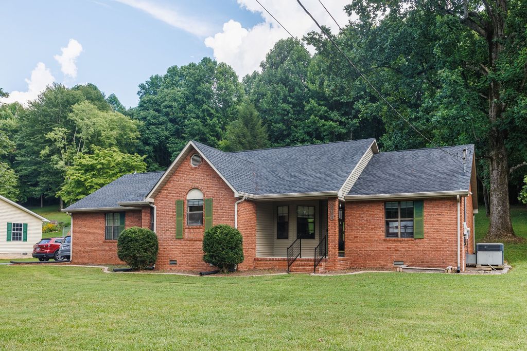1562 Edgefield Ct, Cookeville, TN 38506
