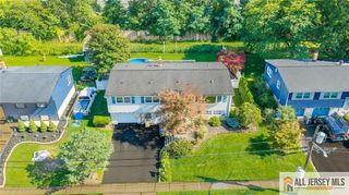 14 Harmon Road, Edison, NJ 08837