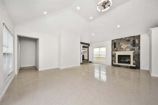 15719 Baytree, Houston, TX 77070