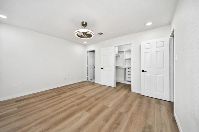 15719 Baytree, Houston, TX 77070