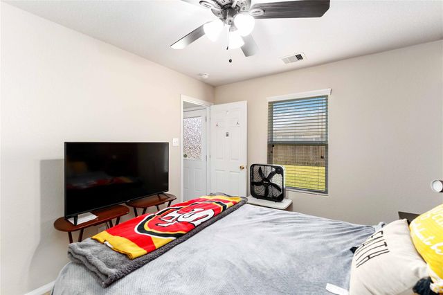 2114 Bishop Hollow Lane, Rosenberg, TX 77471