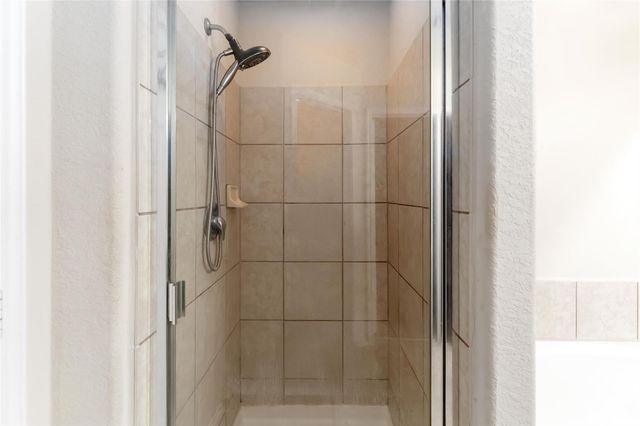 2114 Bishop Hollow Lane, Rosenberg, TX 77471