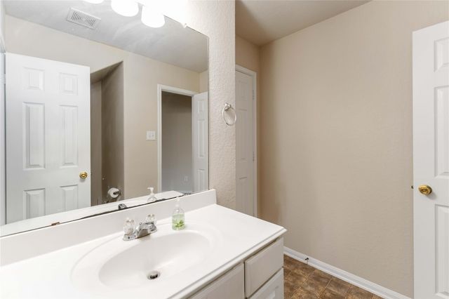 2114 Bishop Hollow Lane, Rosenberg, TX 77471