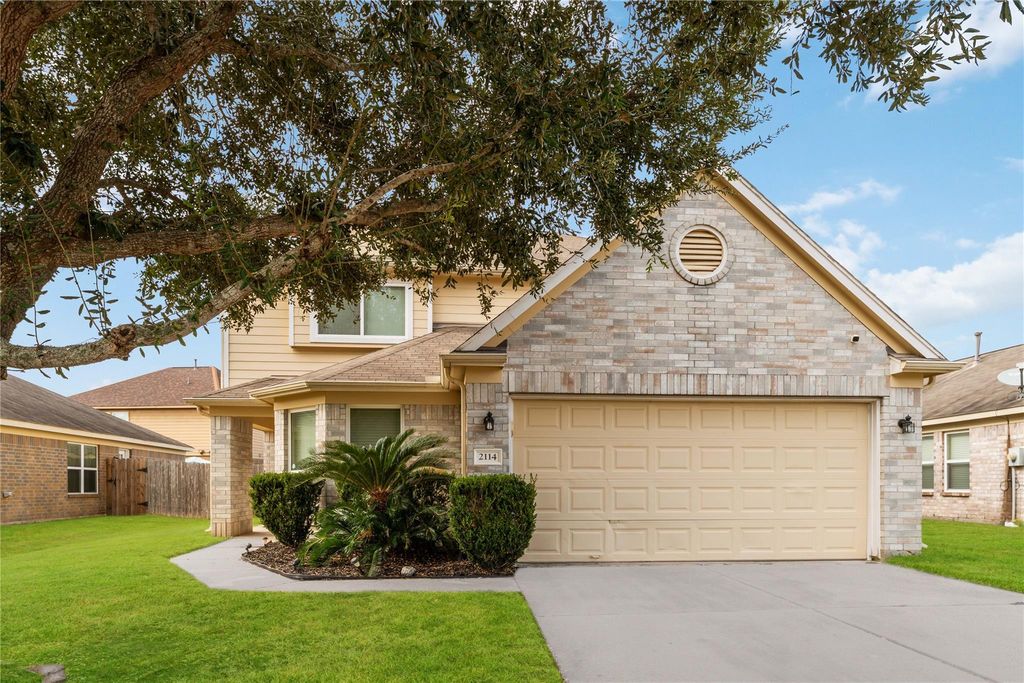 2114 Bishop Hollow Lane, Rosenberg, TX 77471