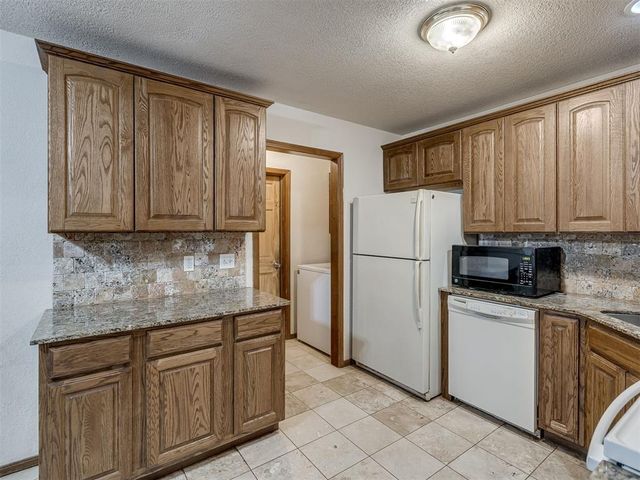 2102 Oak Forest Drive, Norman, OK 73071