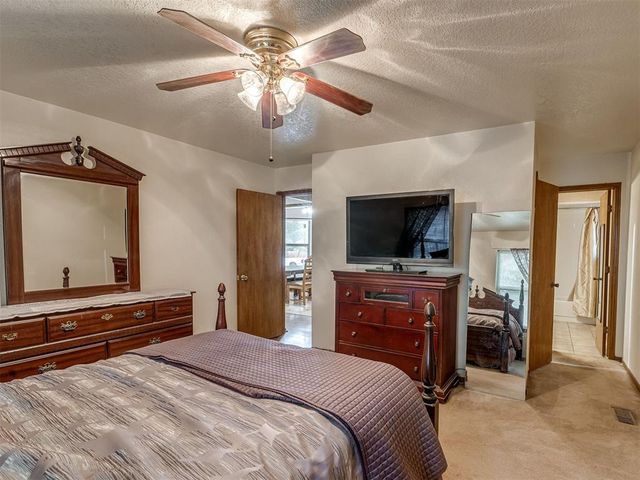 2102 Oak Forest Drive, Norman, OK 73071
