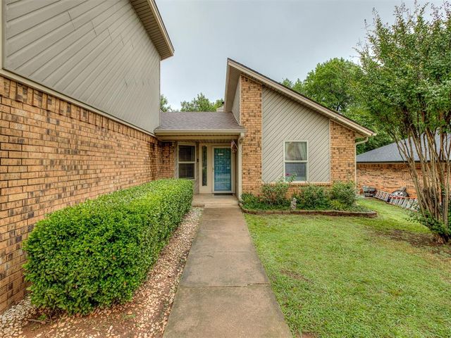 2102 Oak Forest Drive, Norman, OK 73071